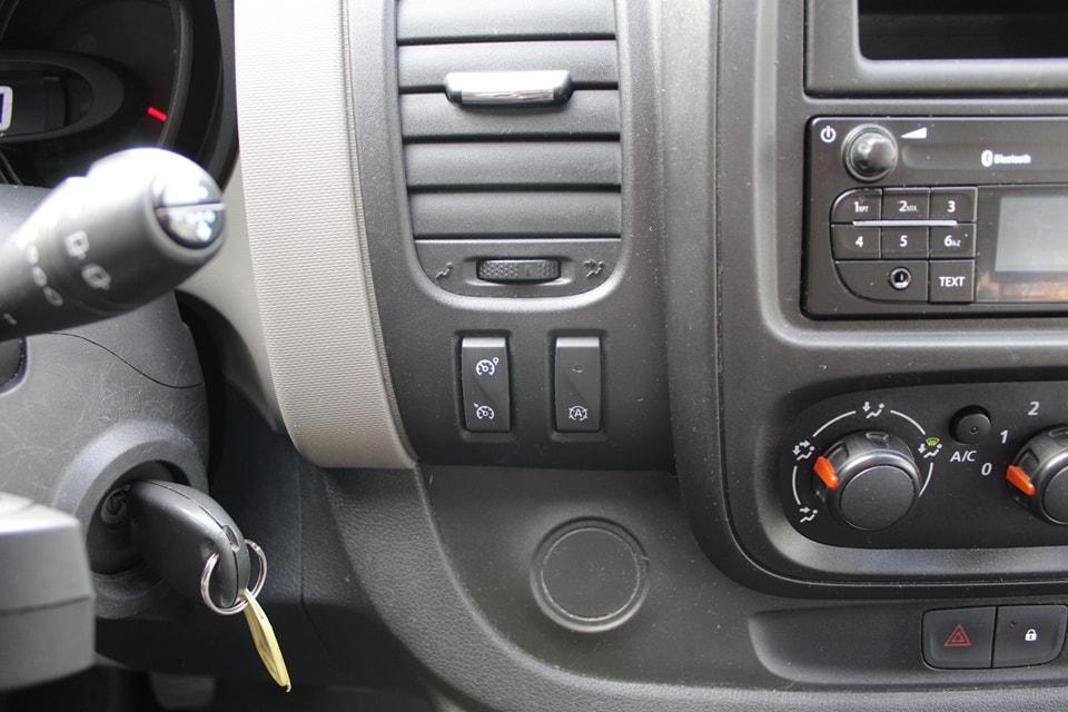 Renault Trafic Combi 9 plazas DCI