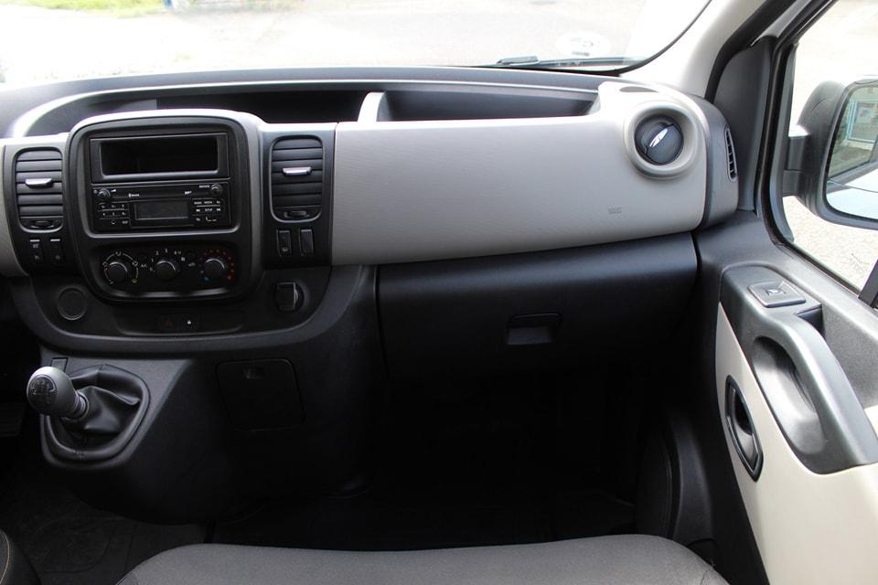Renault Trafic Combi 9 plazas DCI