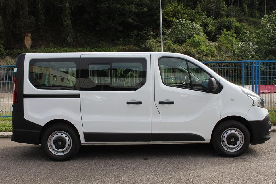 Renault Trafic Combi 9 plazas DCI