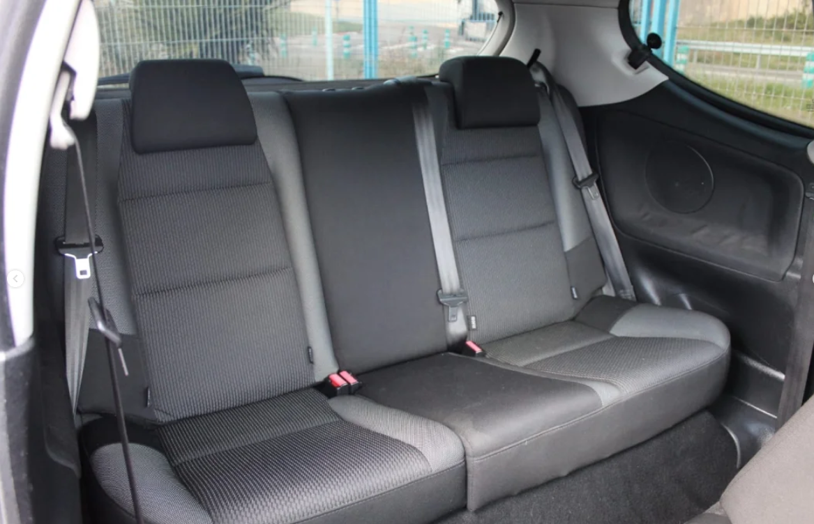 Peugeot 207 Confort 1.4 i 75cv